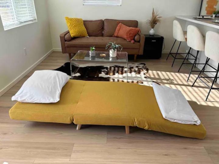 Serene Modern Home Backdoor With Great Wifi, Games, Movies, Patio Seating And Bbq Easy Access To North Joshua Tree National Park In 10 Minutes Twentynine Palms Exterior foto